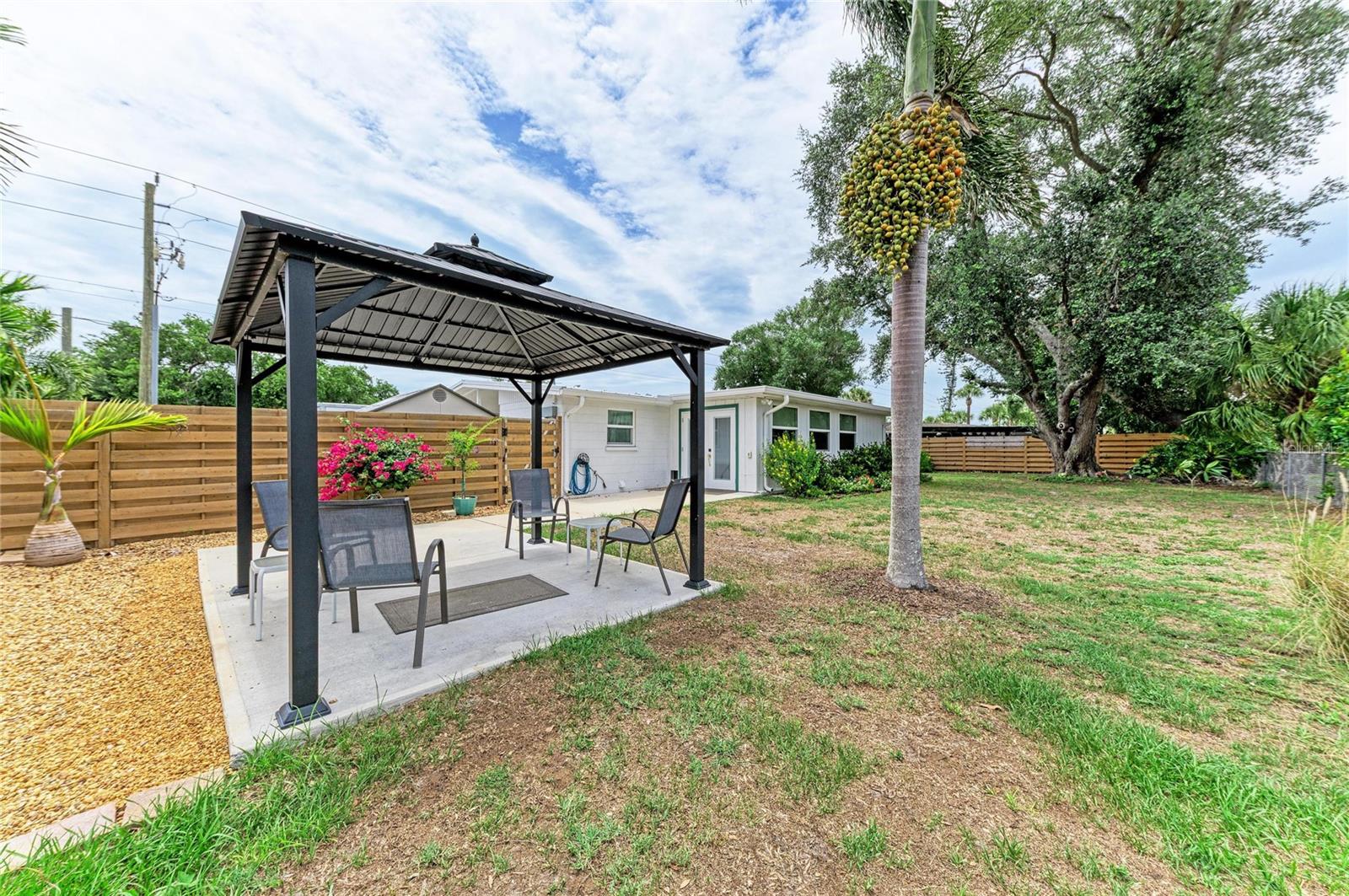SOUTH GATE - Residential