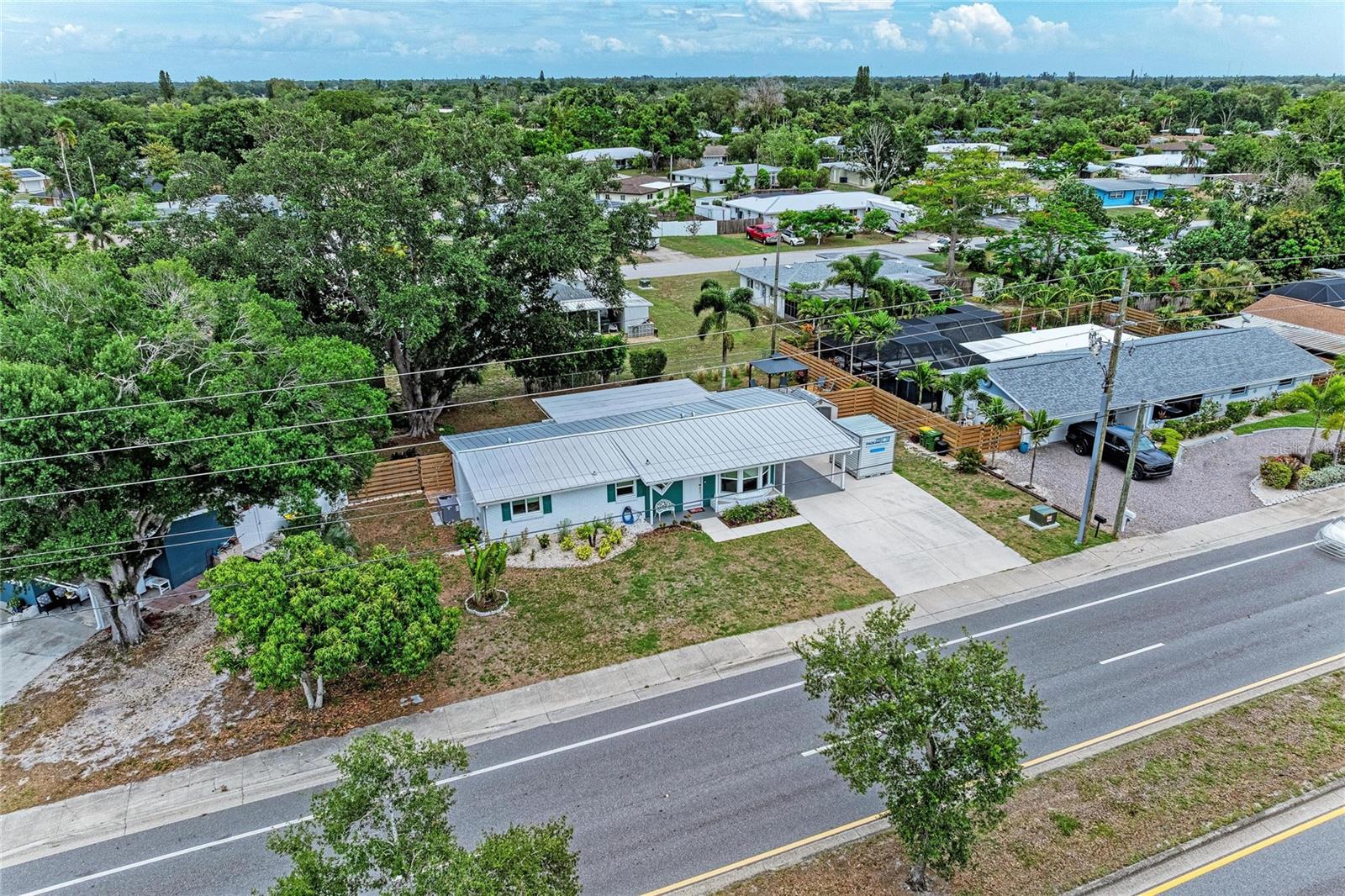 SOUTH GATE - Residential