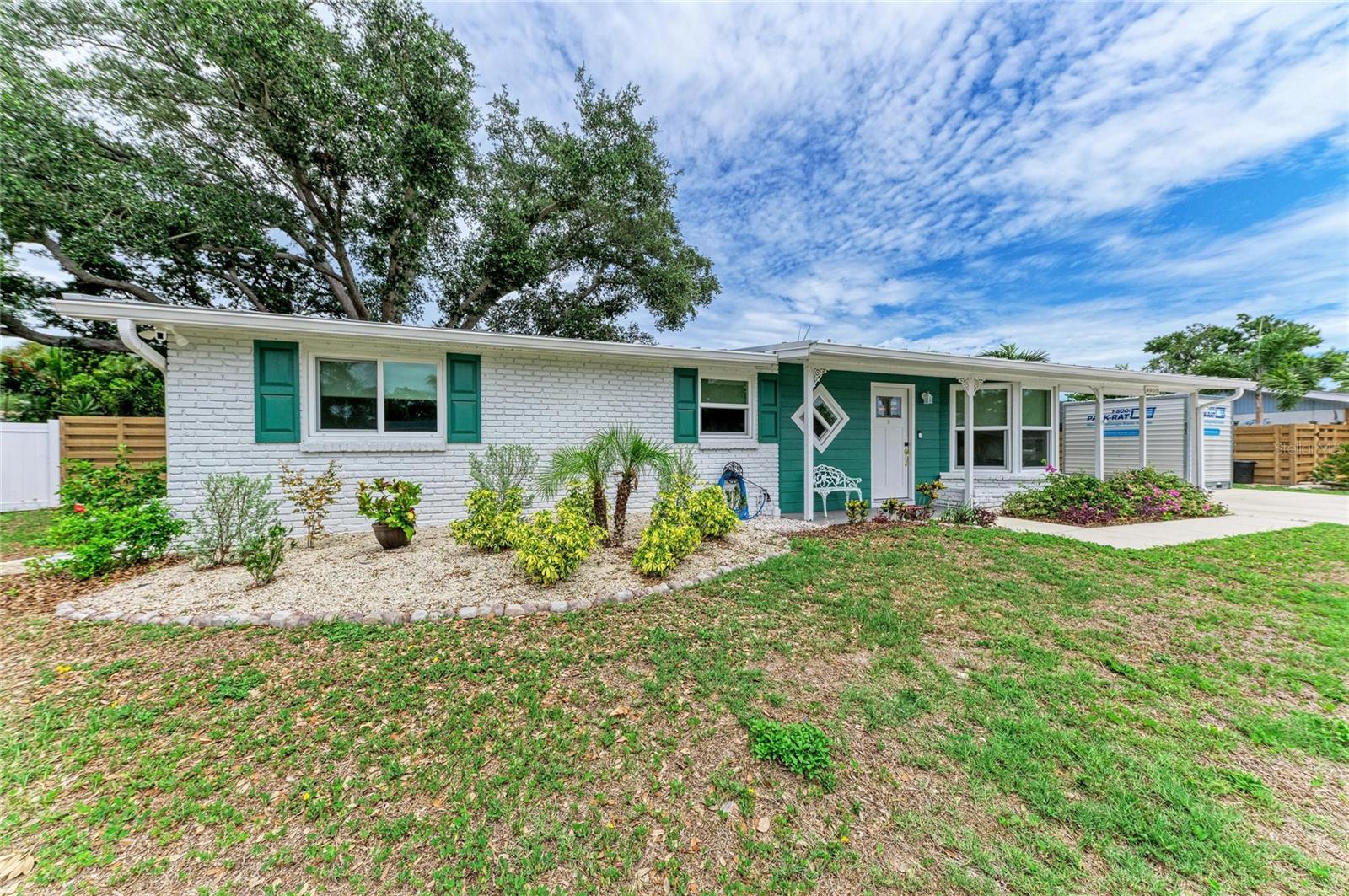SOUTH GATE - Residential