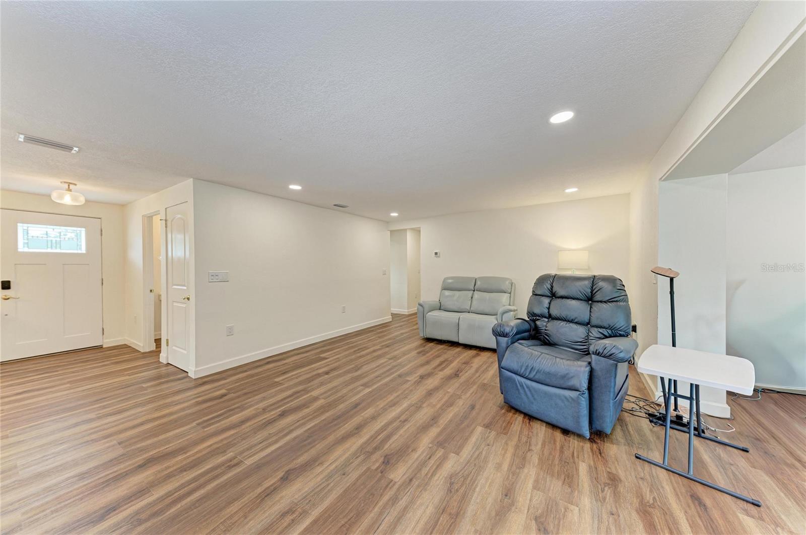 SOUTH GATE - Residential