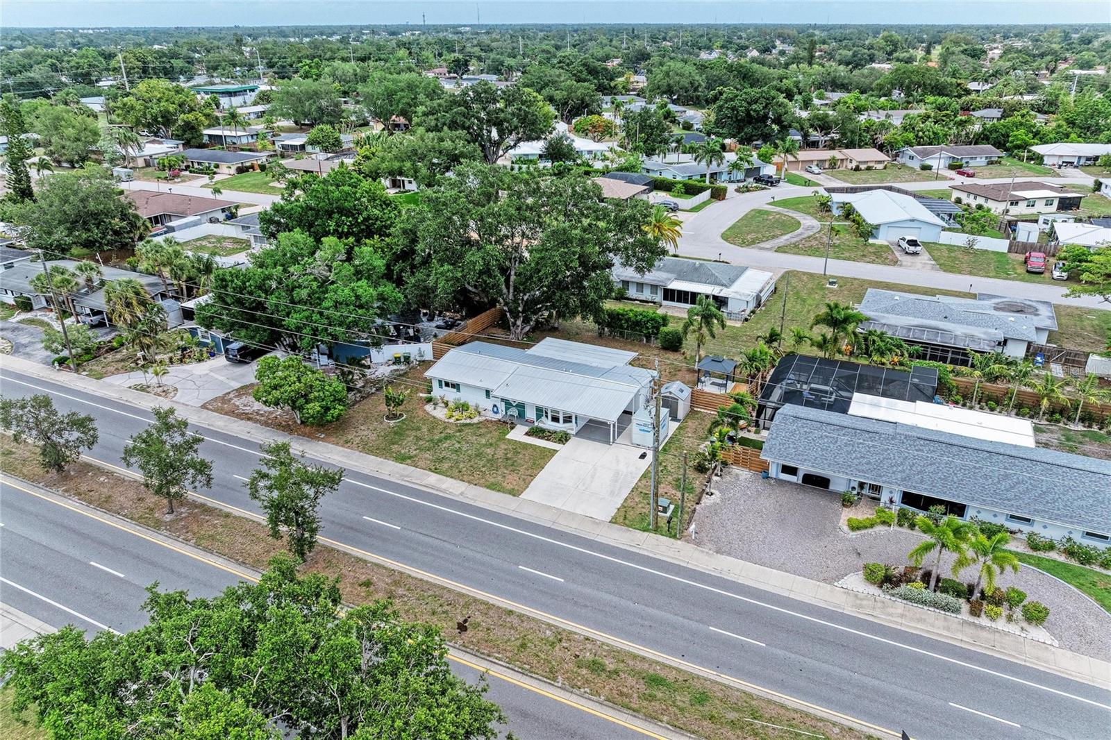 SOUTH GATE - Residential