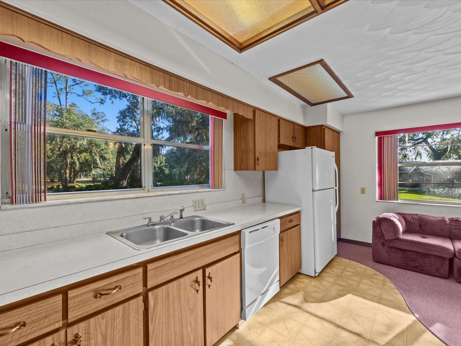 ACREAGE & UNREC - Residential