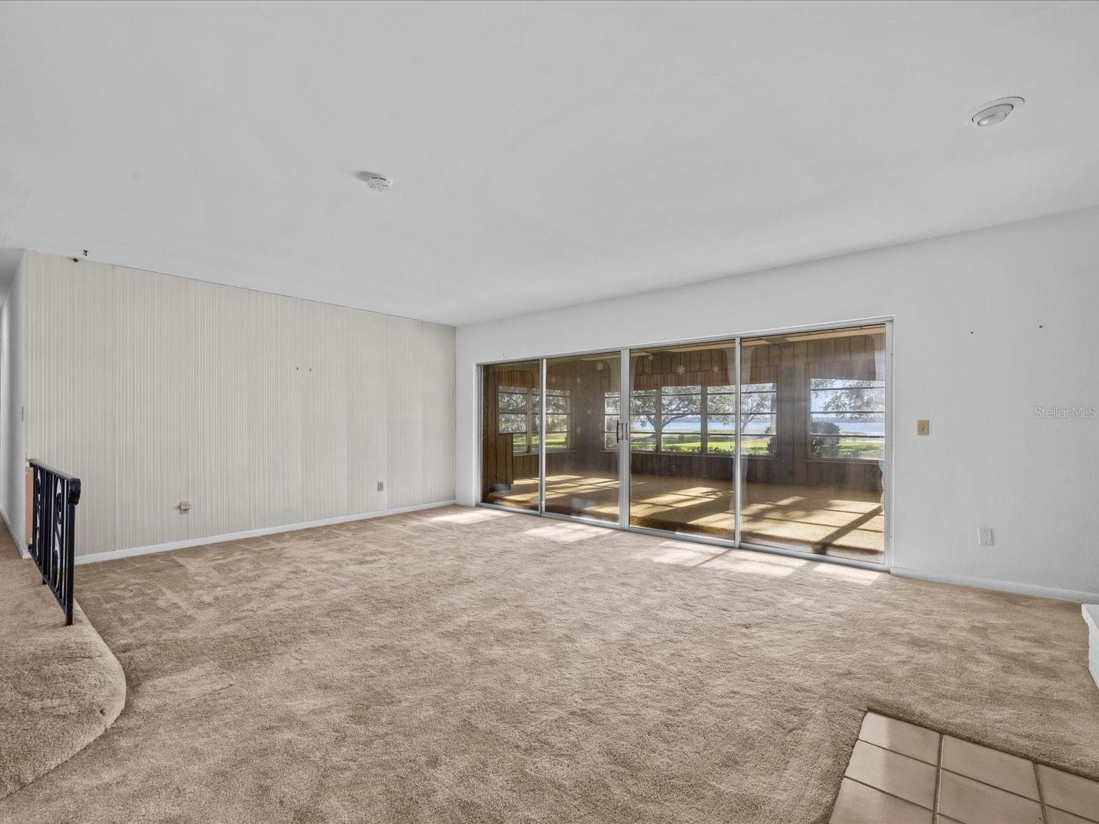 ACREAGE & UNREC - Residential