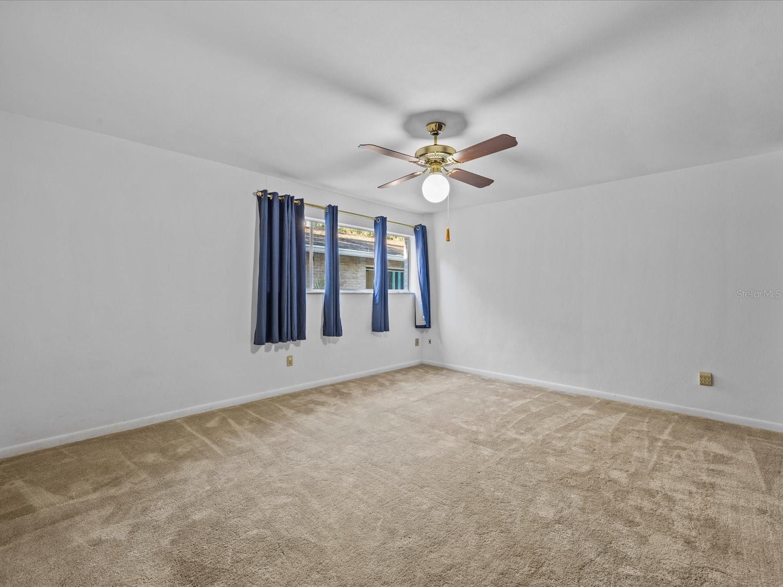 ACREAGE & UNREC - Residential