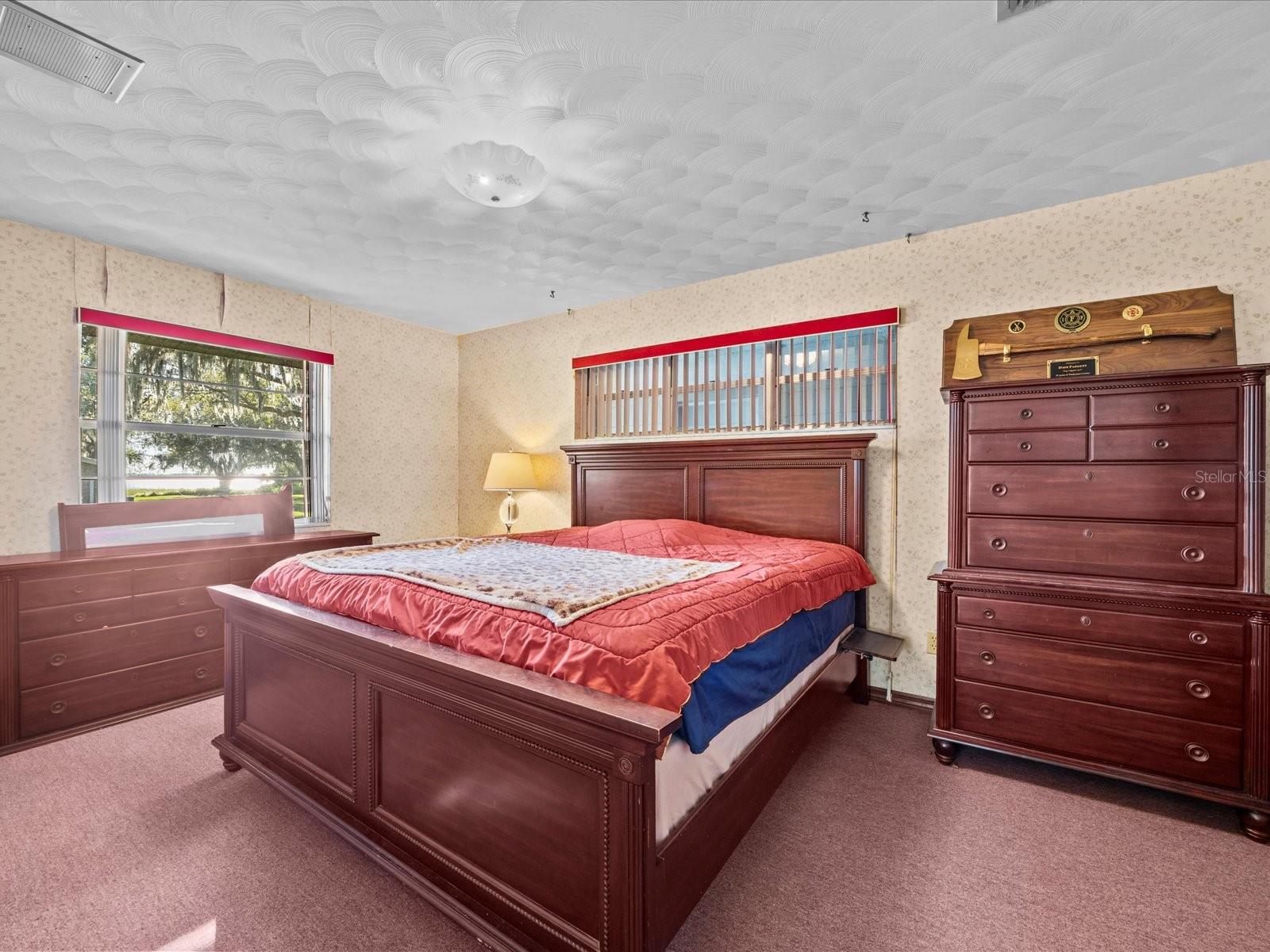 ACREAGE & UNREC - Residential