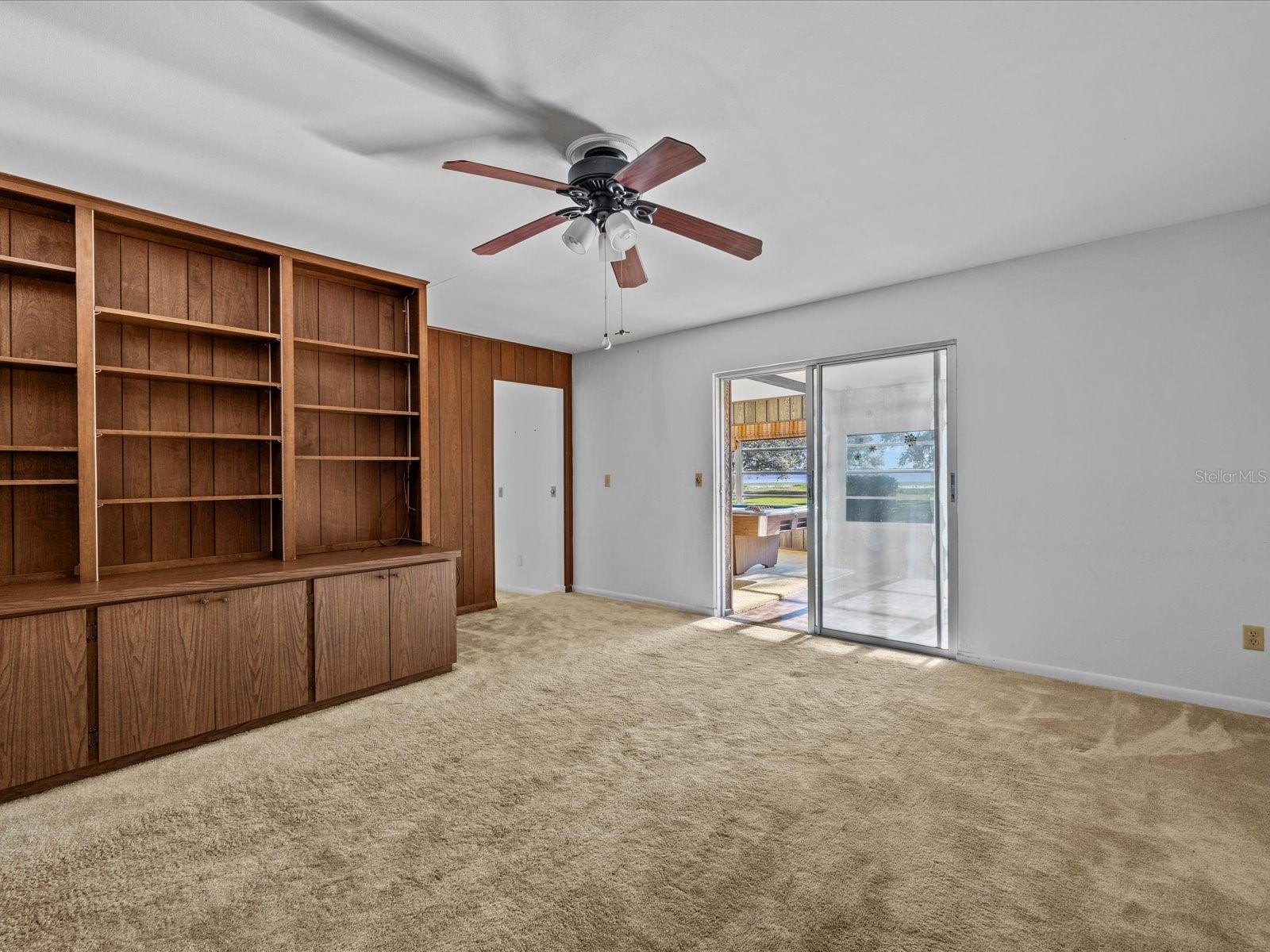 ACREAGE & UNREC - Residential