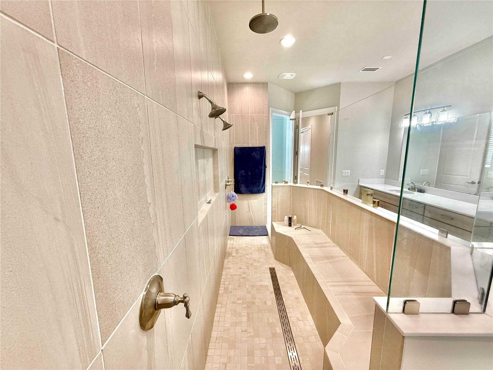 SHELTER COVE SUB - Residential
