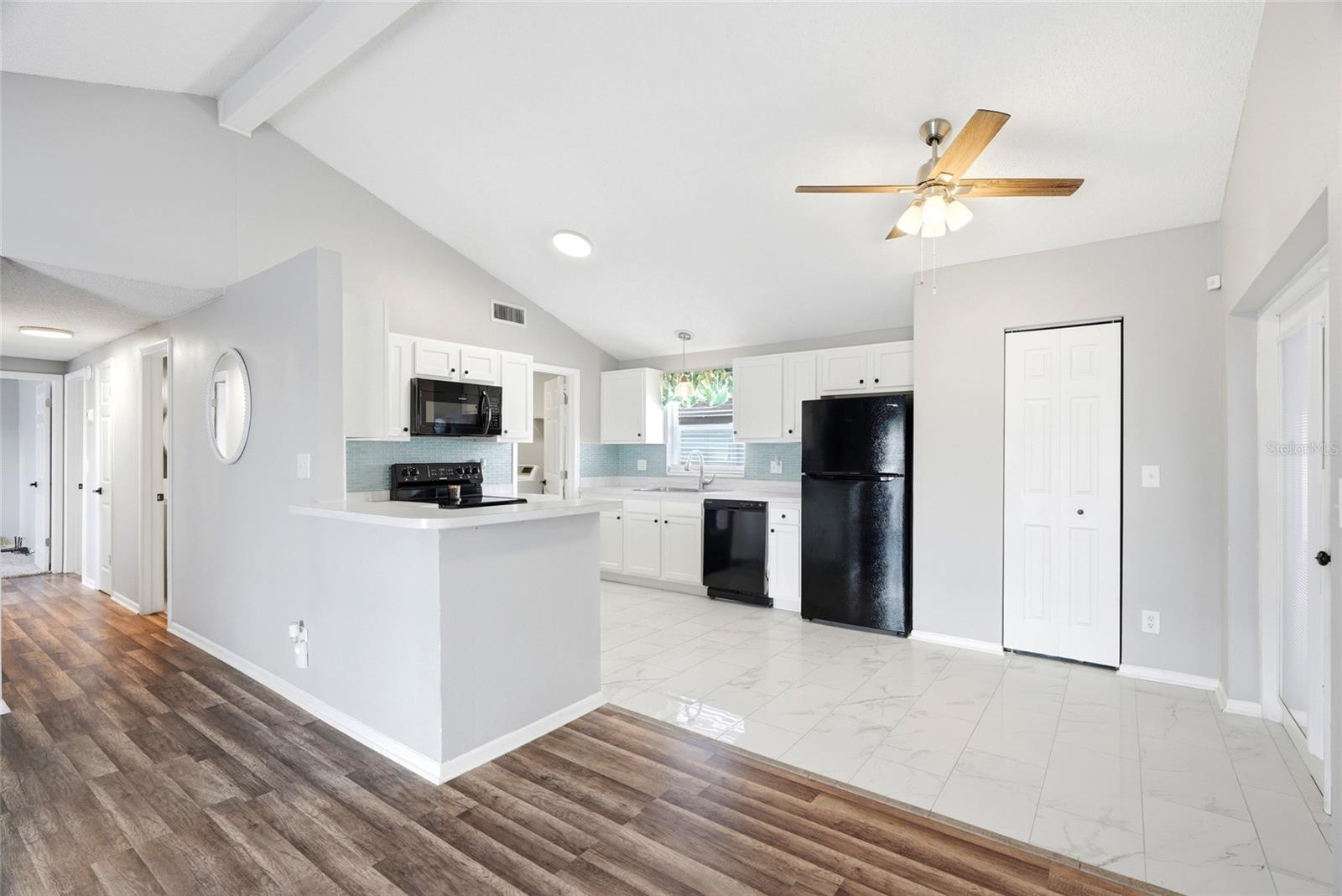CAMEO VILLAS UNIT 2 - Residential