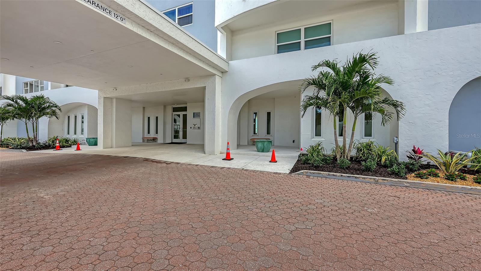 KEY TOWER SOUTH - Residential