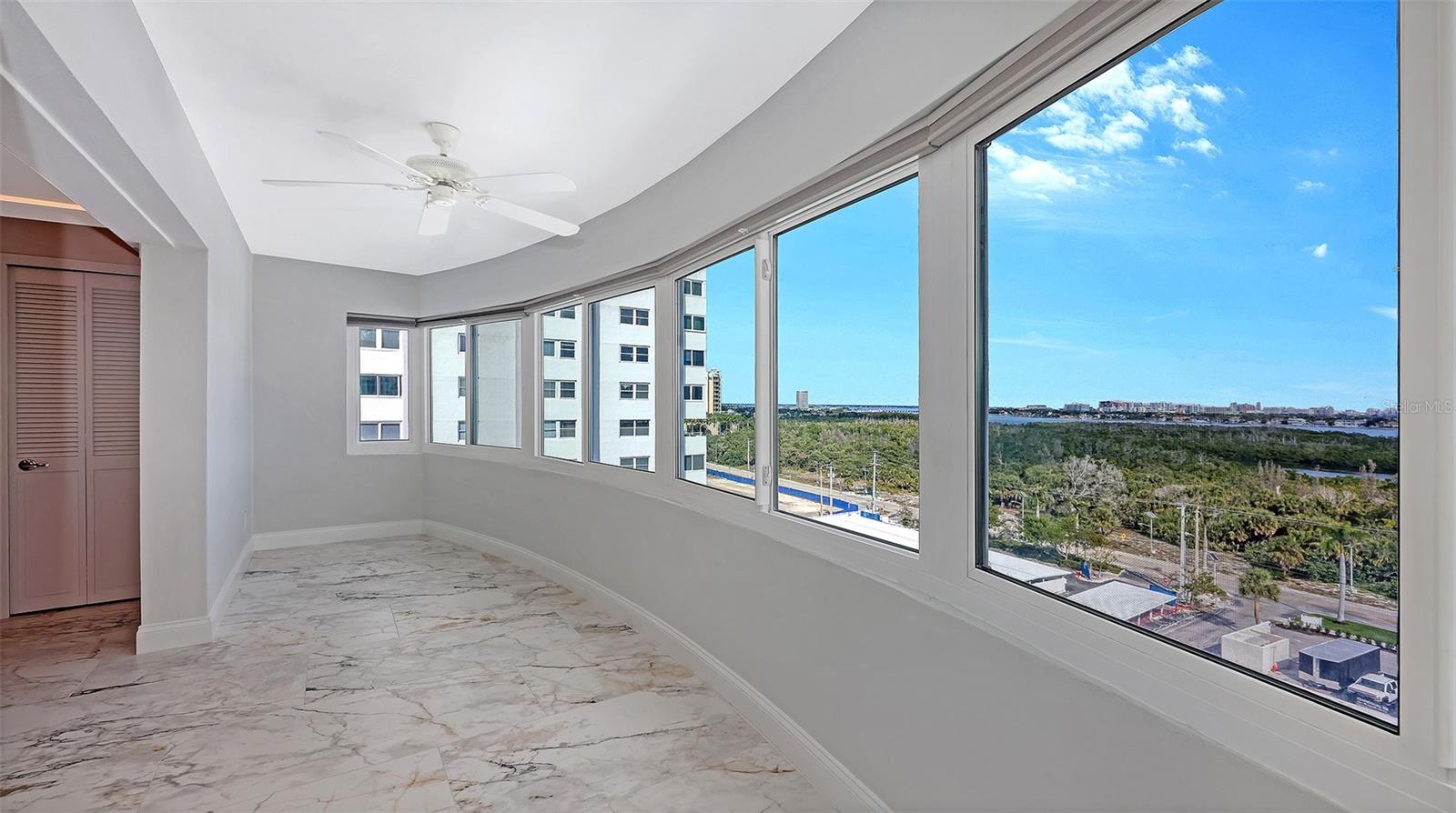 KEY TOWER SOUTH - Residential