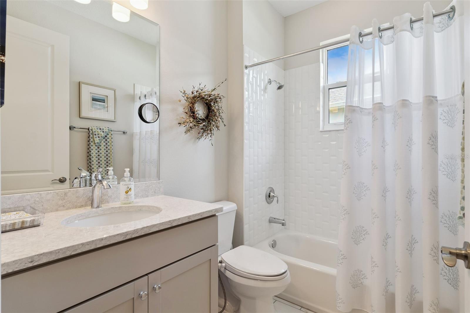 VICTORIA GARDENS PH 6 REPLAT - Residential