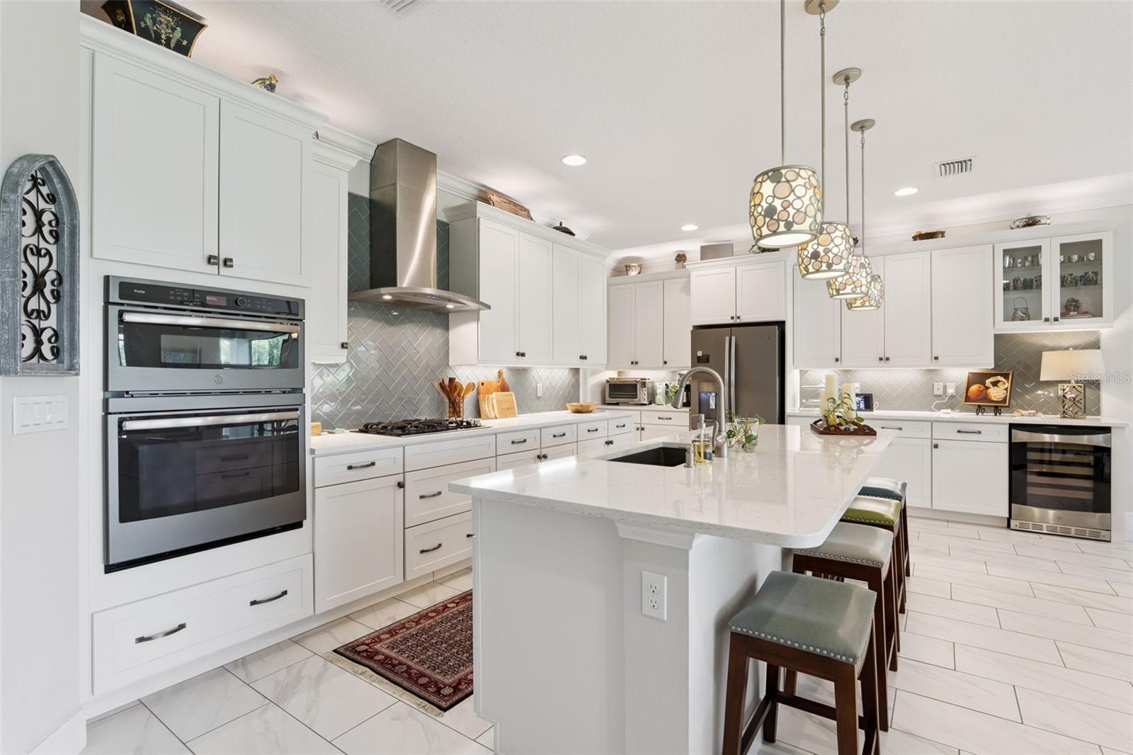 VICTORIA GARDENS PH 6 REPLAT - Residential