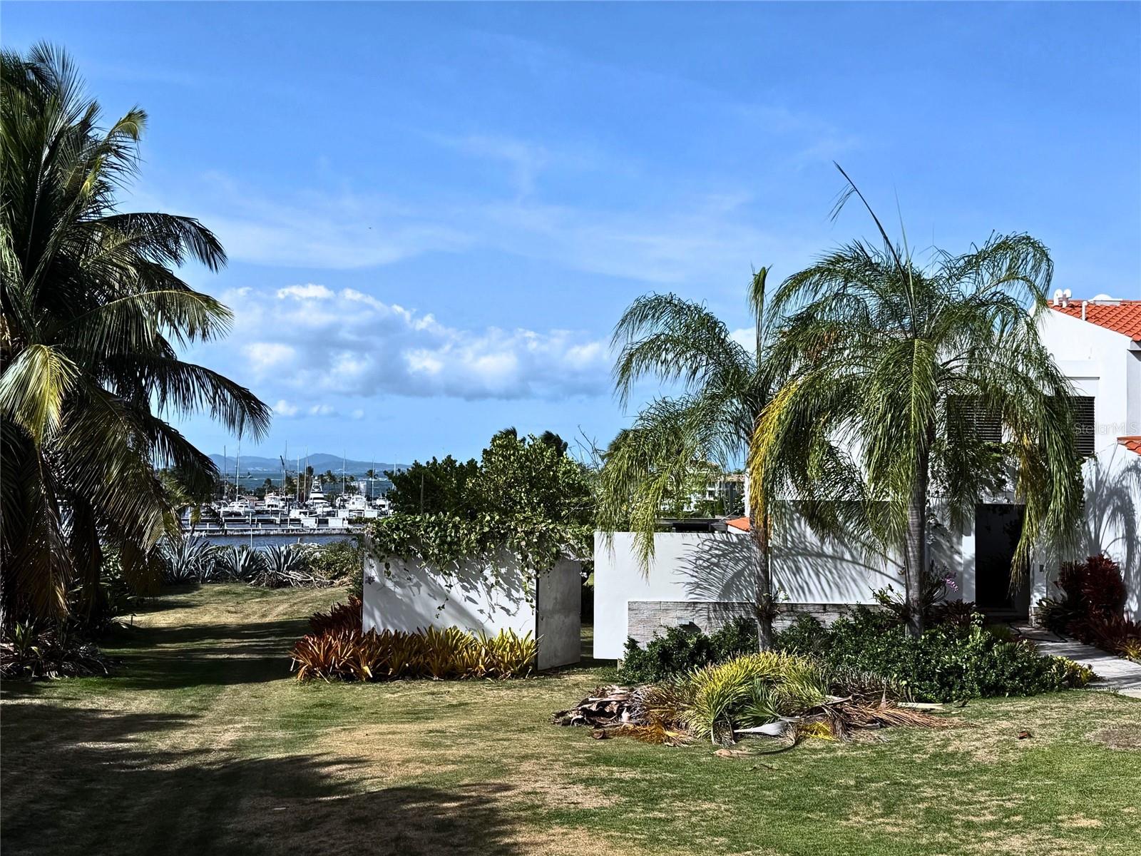 HARBOR VIEW ROAD - Residential