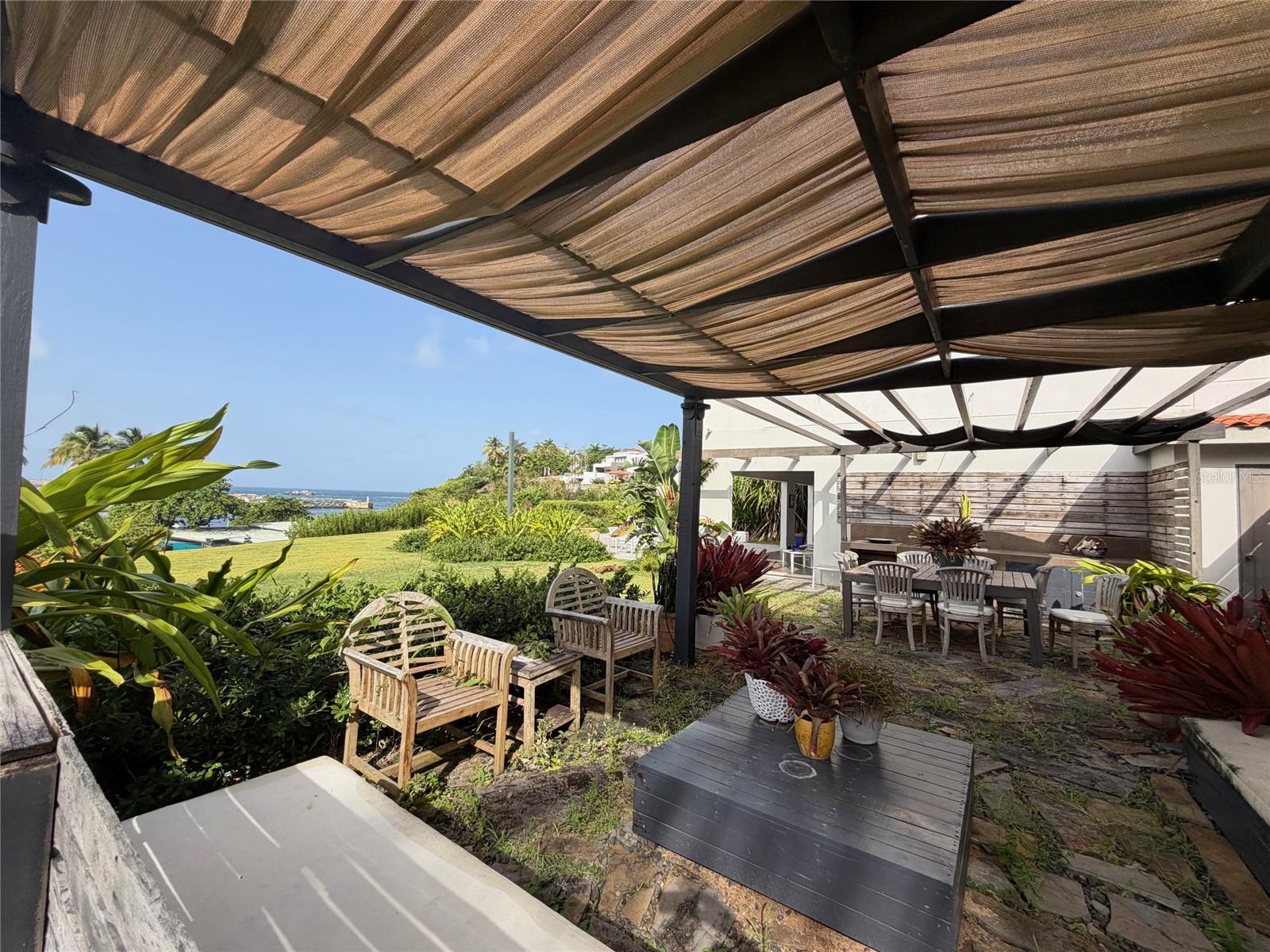 HARBOR VIEW ROAD - Residential