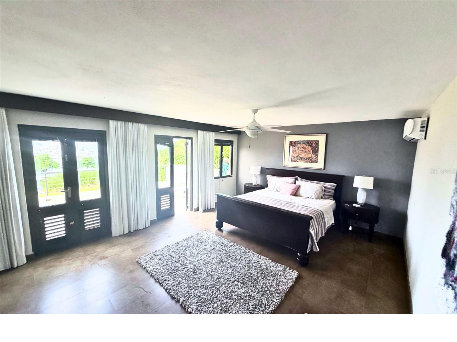 HARBOR VIEW ROAD - Residential
