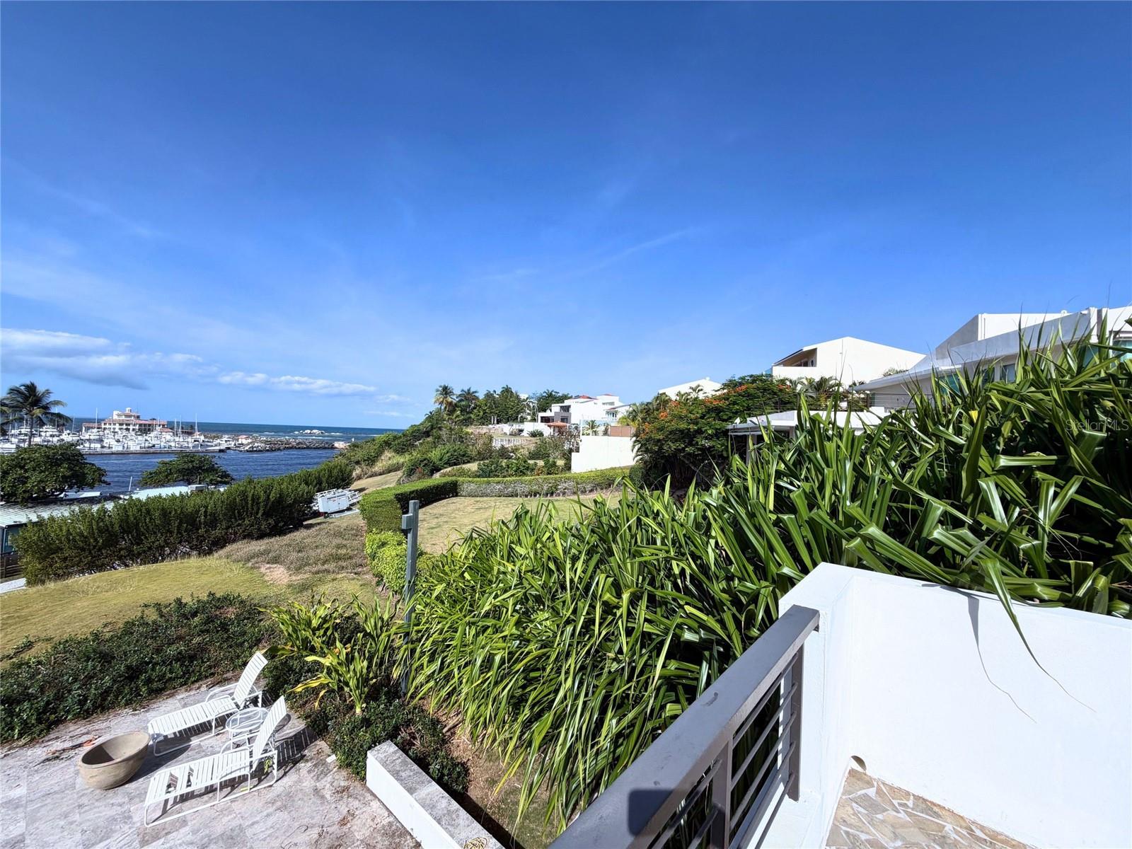 HARBOR VIEW ROAD - Residential