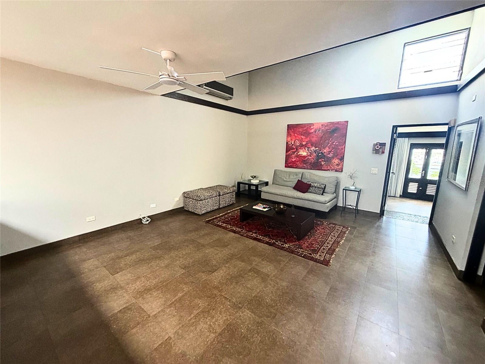 HARBOR VIEW ROAD - Residential