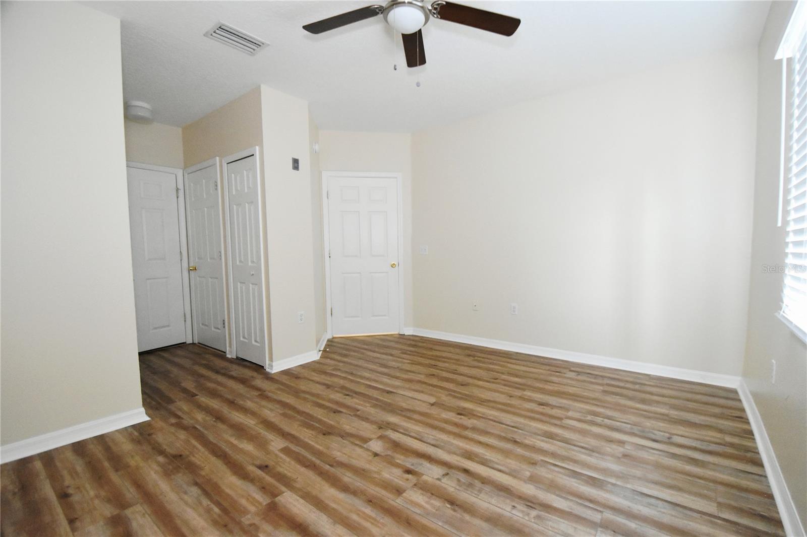 VILLAGES OF BLOOMINGDALE CONDO - Residential