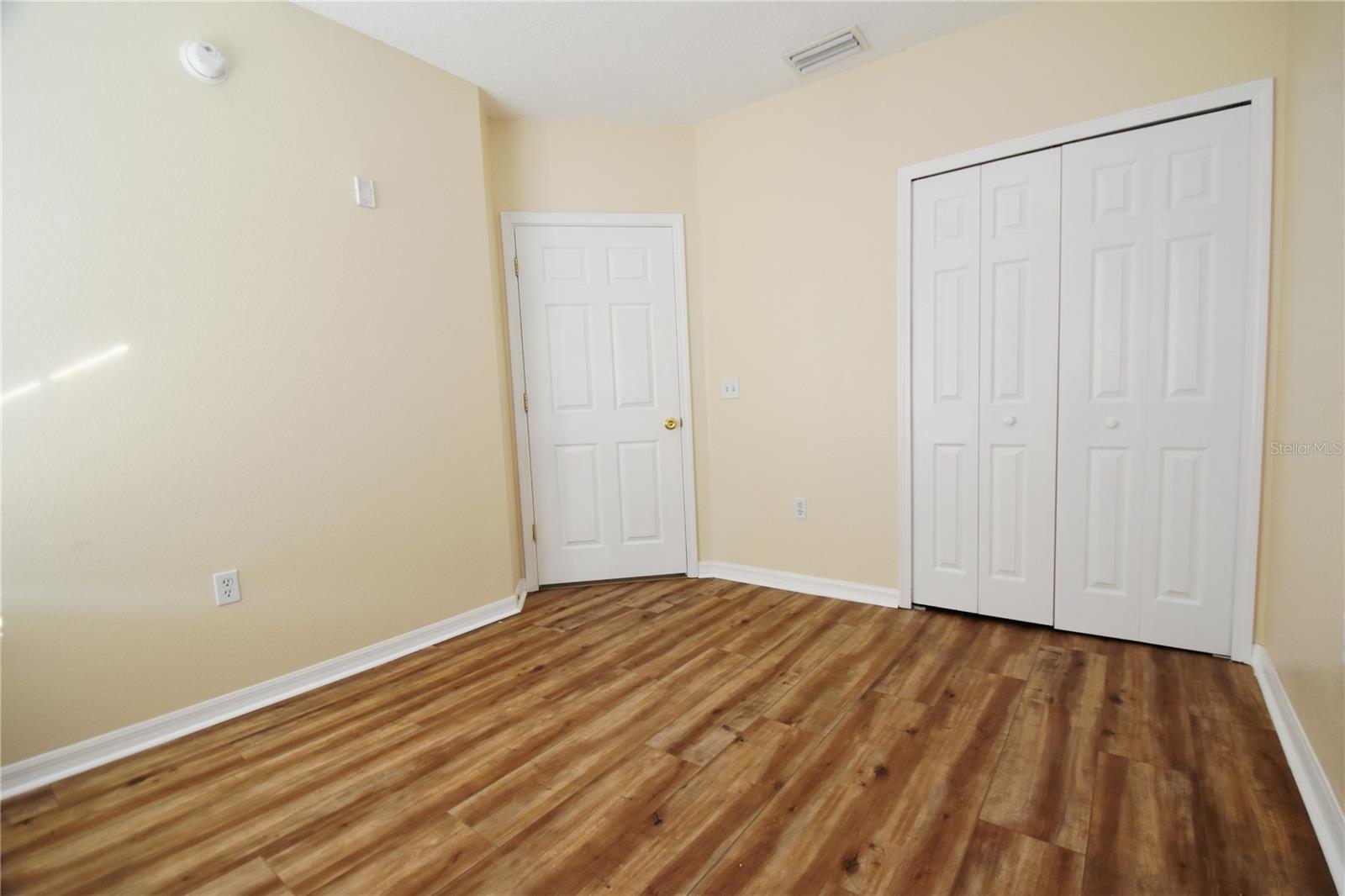 VILLAGES OF BLOOMINGDALE CONDO - Residential
