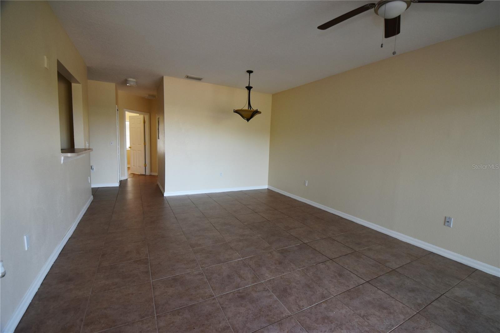 VILLAGES OF BLOOMINGDALE CONDO - Residential