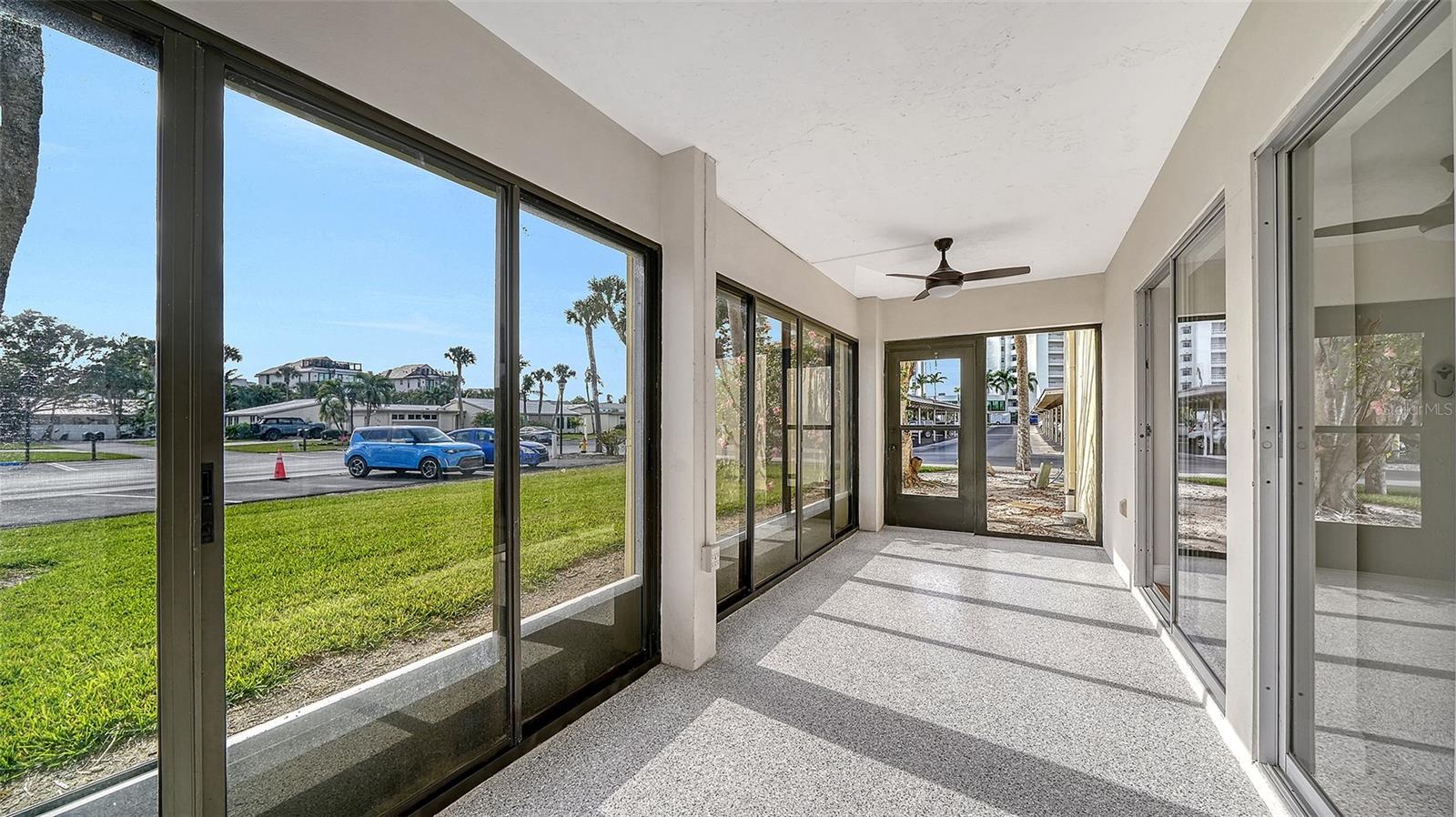 WHISPERING SANDS - Residential