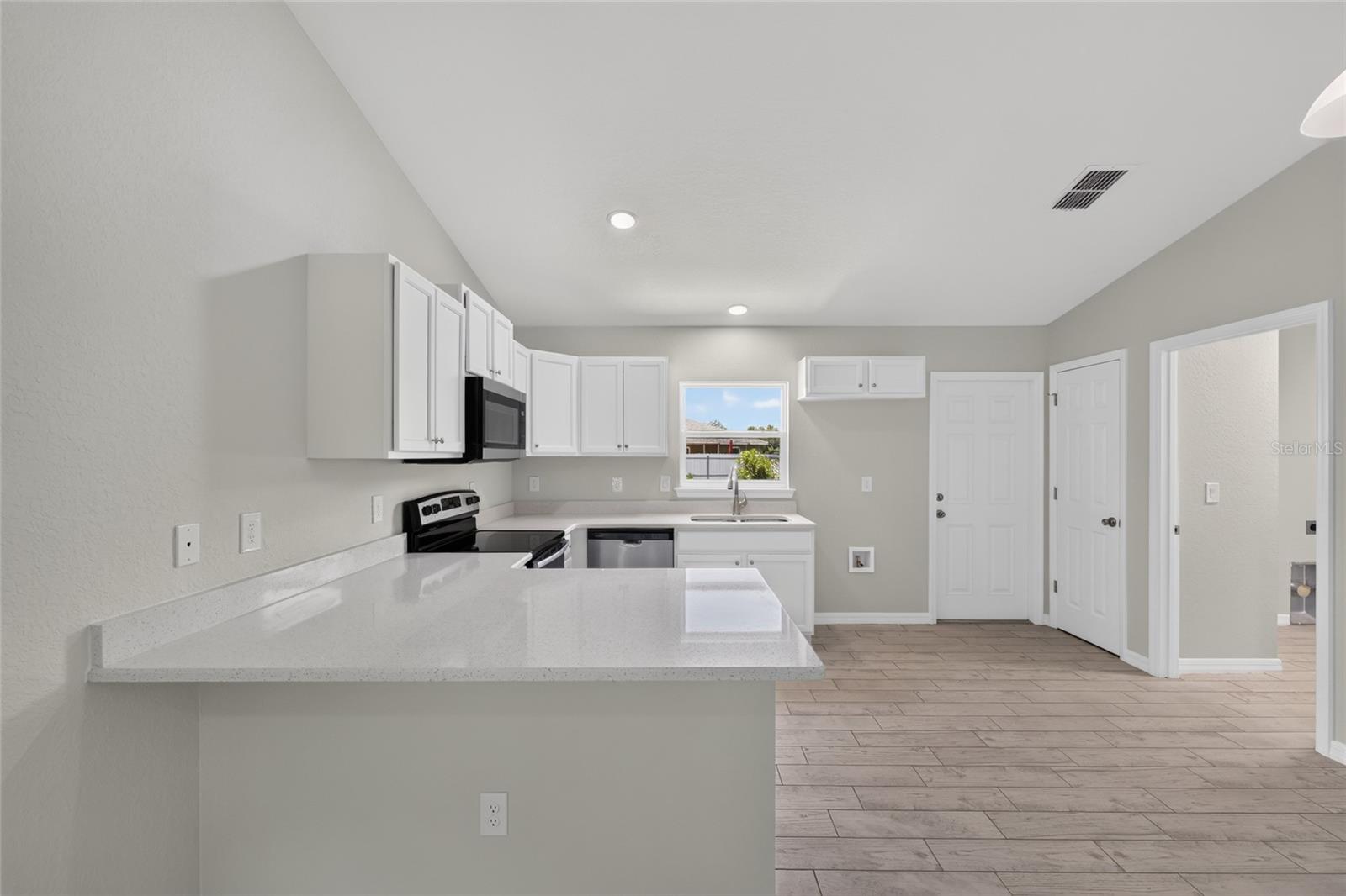SILVER SPGS SHORES UN 12 - Residential