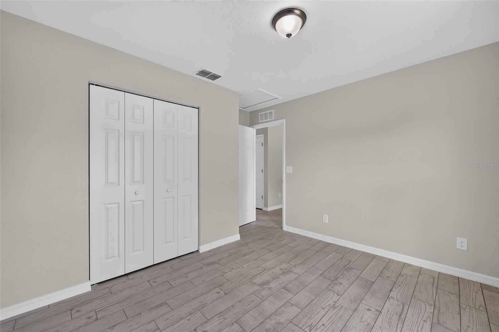 SILVER SPGS SHORES UN 12 - Residential