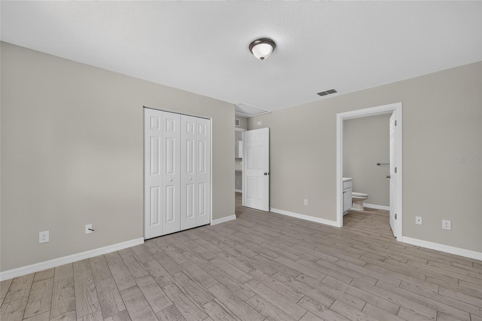 SILVER SPGS SHORES UN 12 - Residential