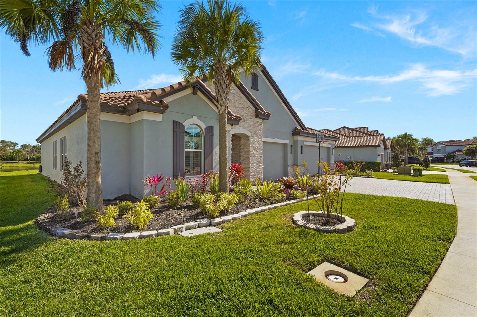 HERON LANDING - Residential