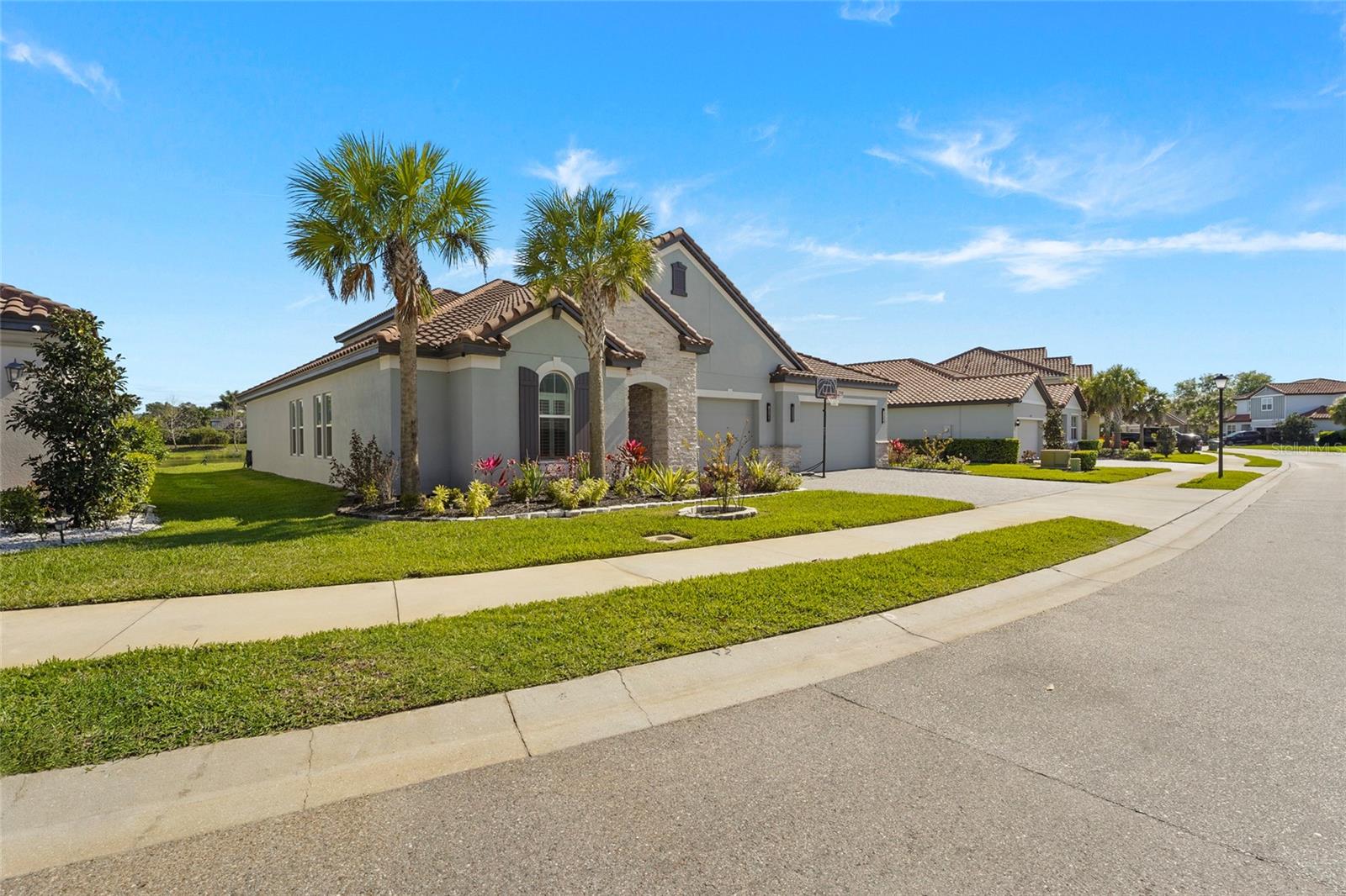 HERON LANDING - Residential
