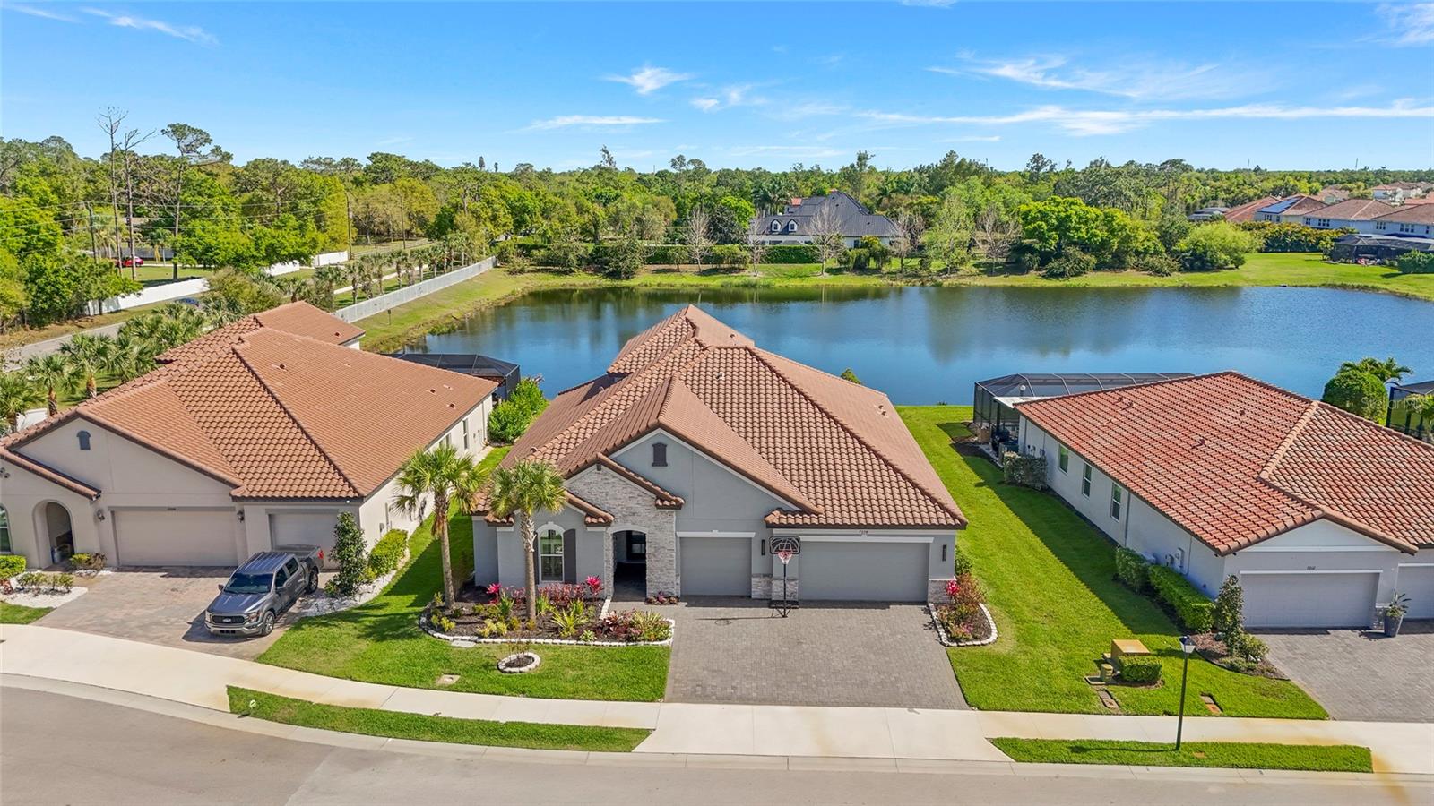 HERON LANDING - Residential