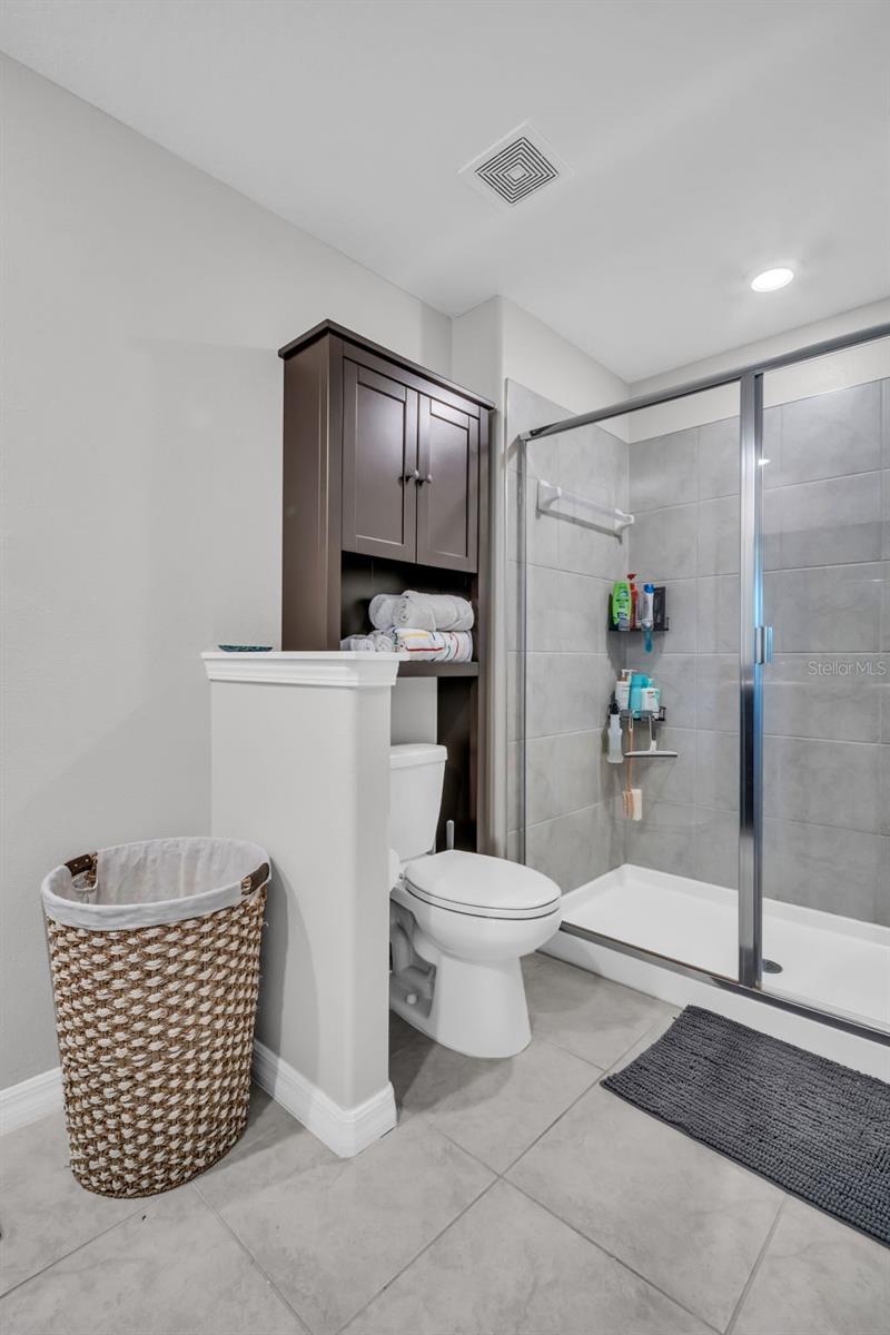 VENTANA TWNHMS AT WATERS EDGE - Residential