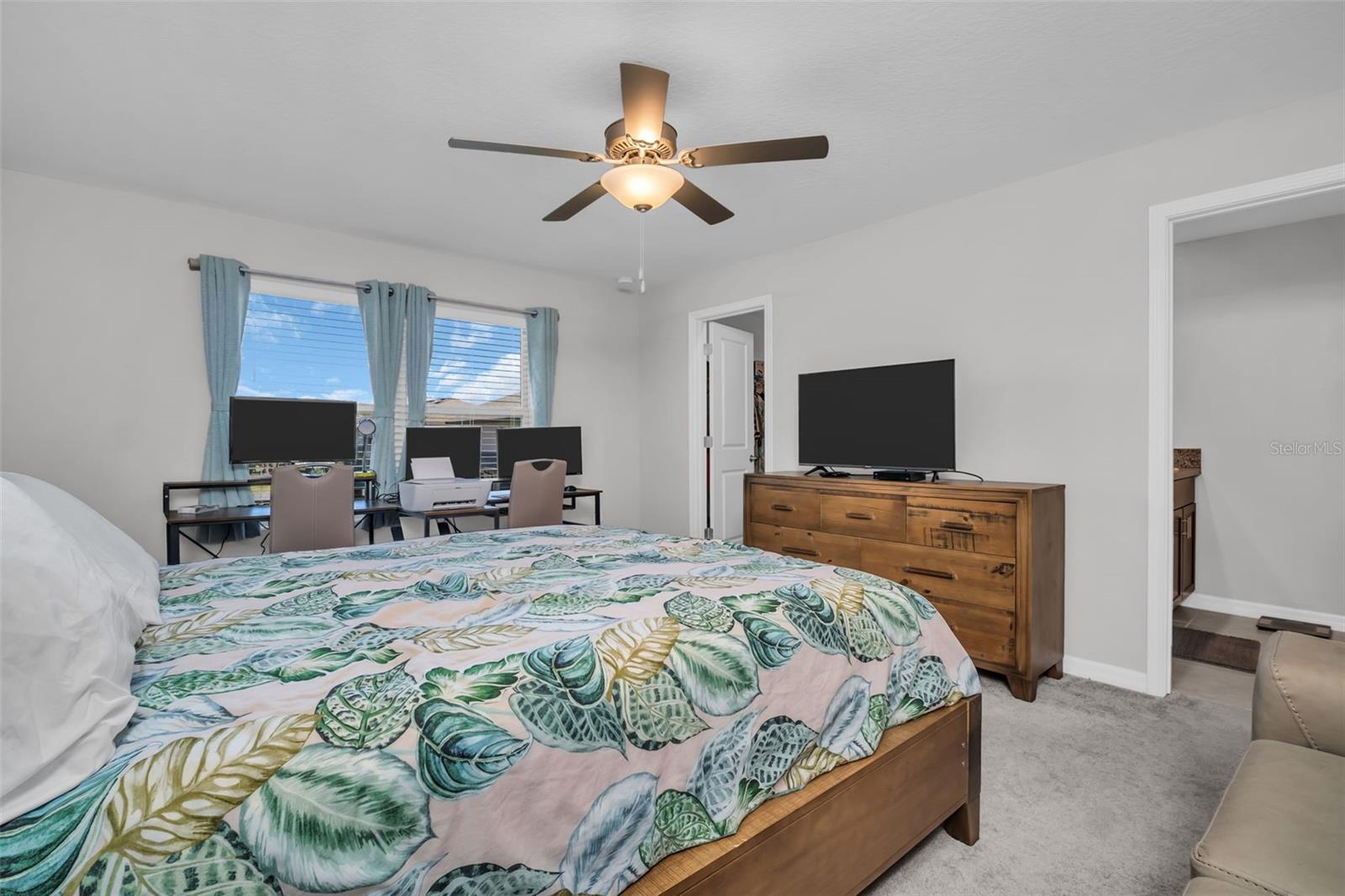 VENTANA TWNHMS AT WATERS EDGE - Residential