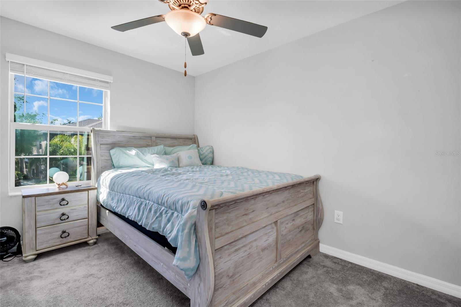 VENTANA TWNHMS AT WATERS EDGE - Residential