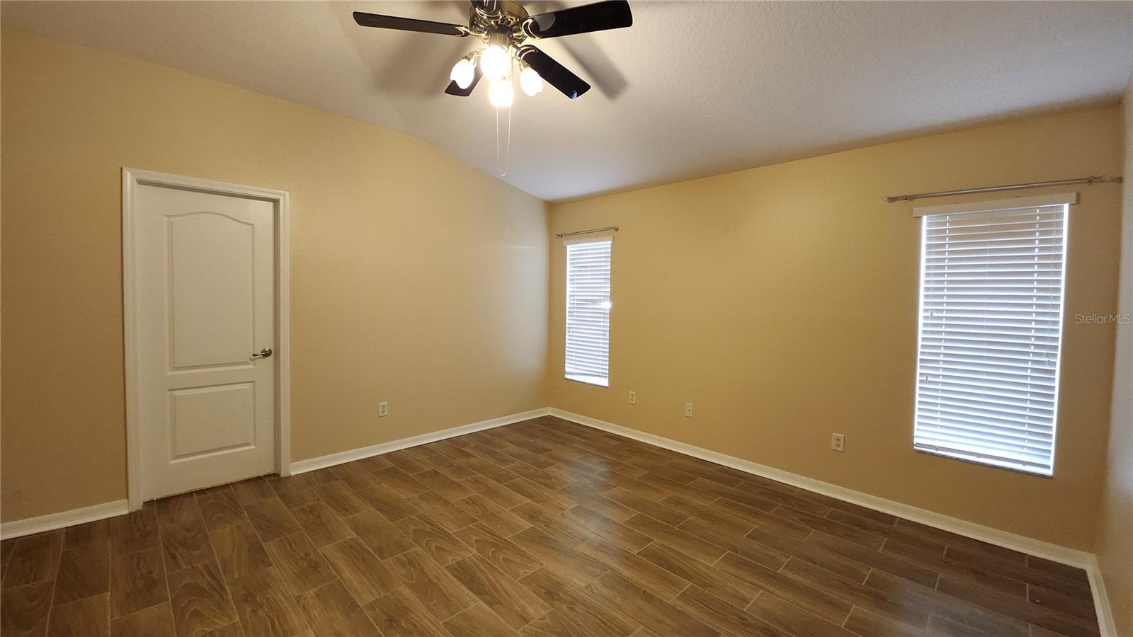 CARRIAGE POINTE PH 1 - Residential Lease