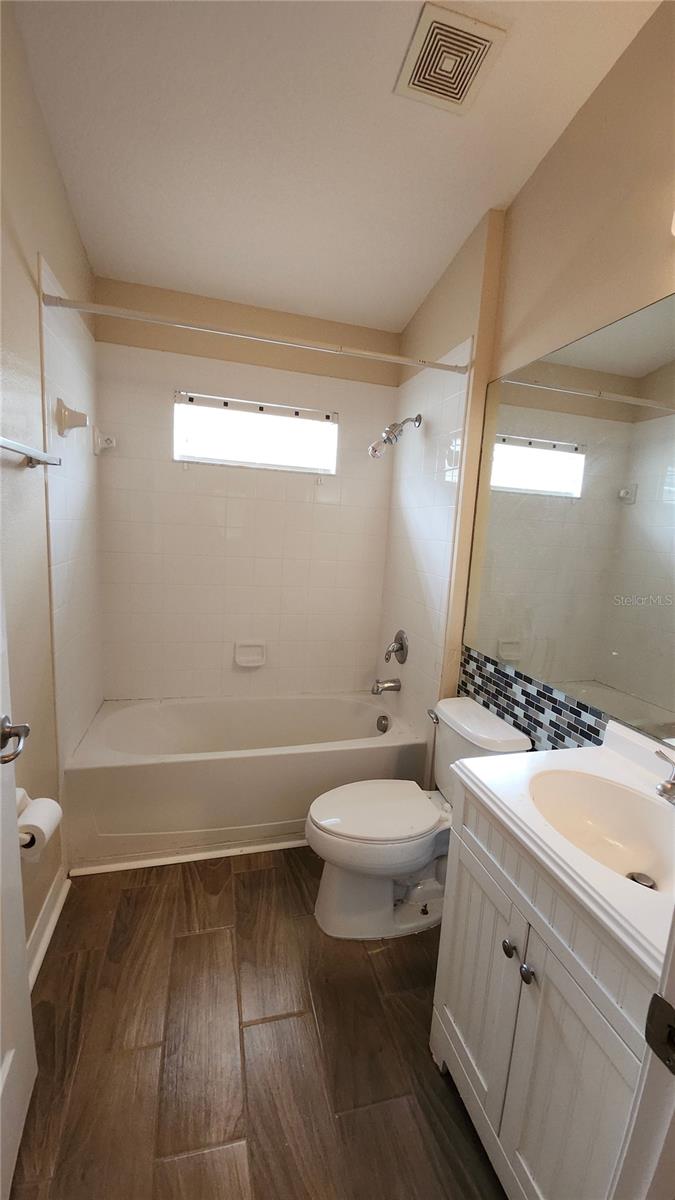 CARRIAGE POINTE PH 1 - Residential Lease