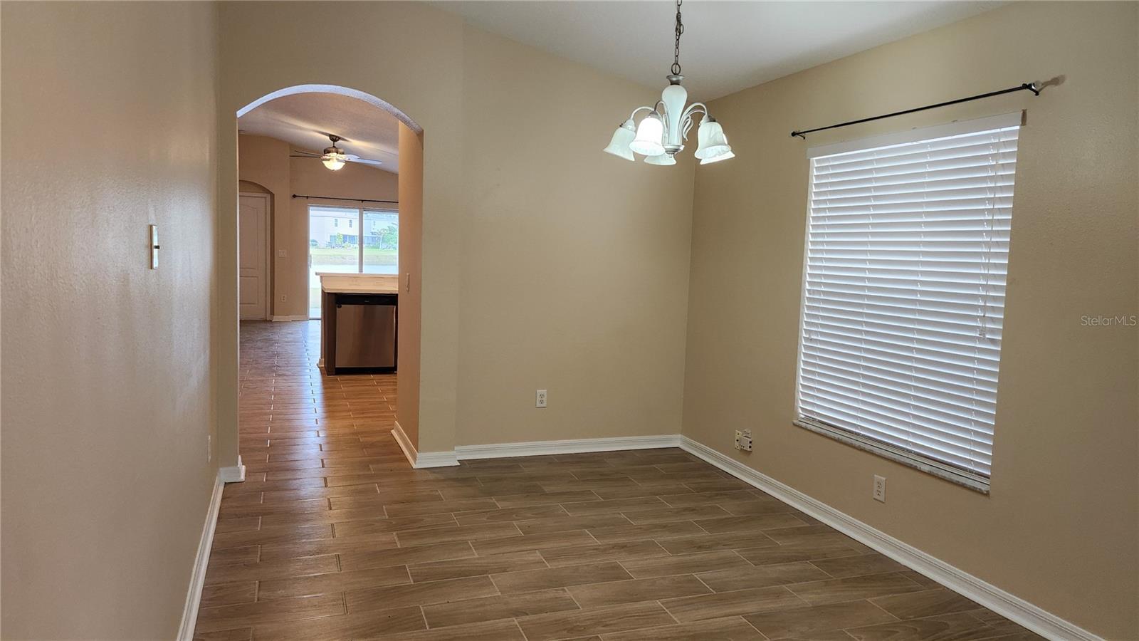 CARRIAGE POINTE PH 1 - Residential Lease