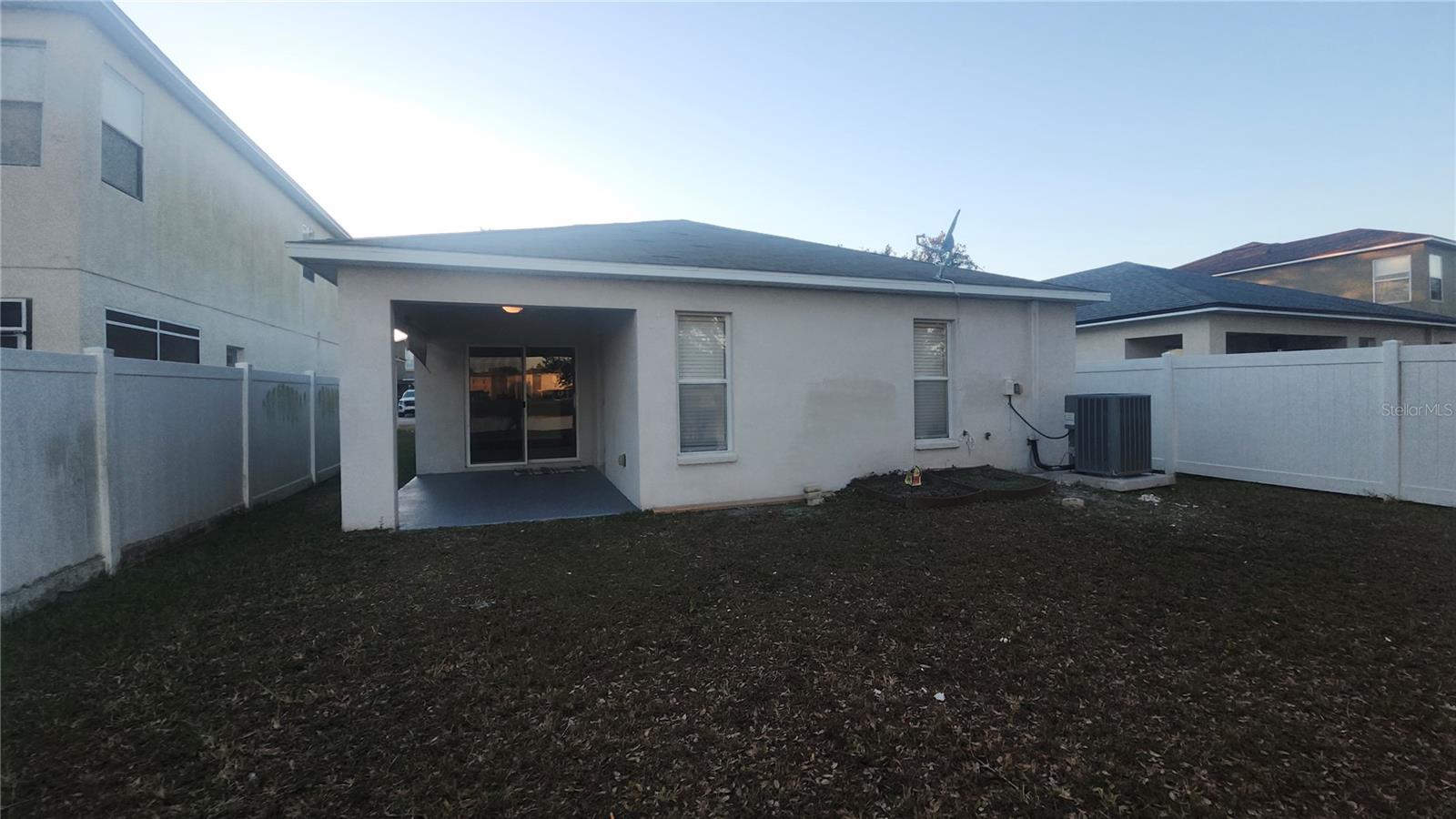 CARRIAGE POINTE PH 1 - Residential Lease