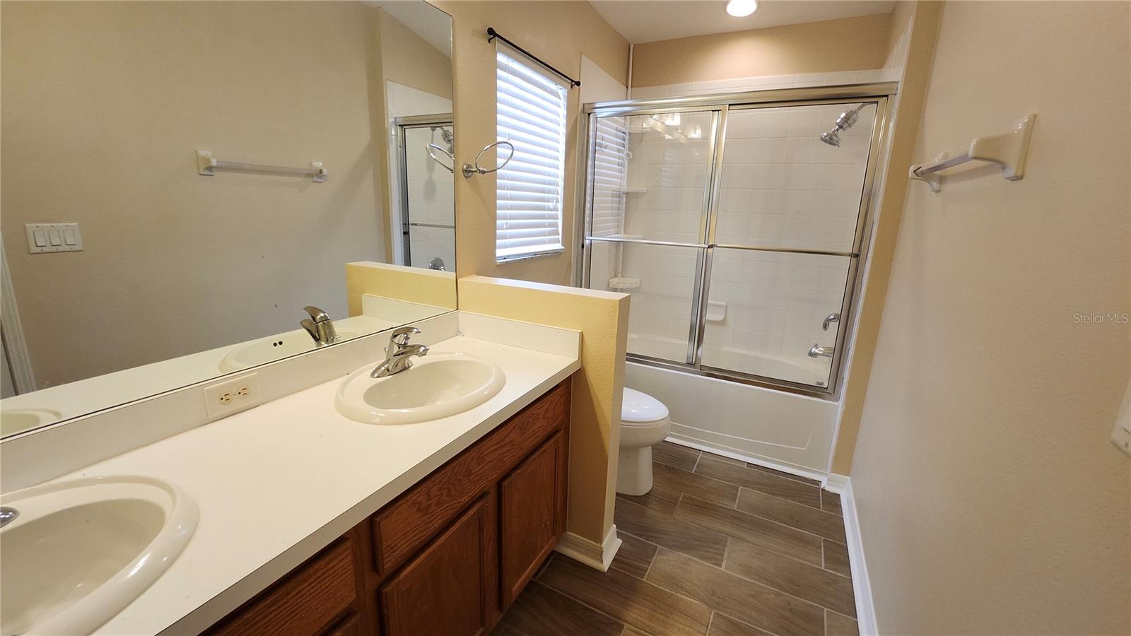 CARRIAGE POINTE PH 1 - Residential Lease
