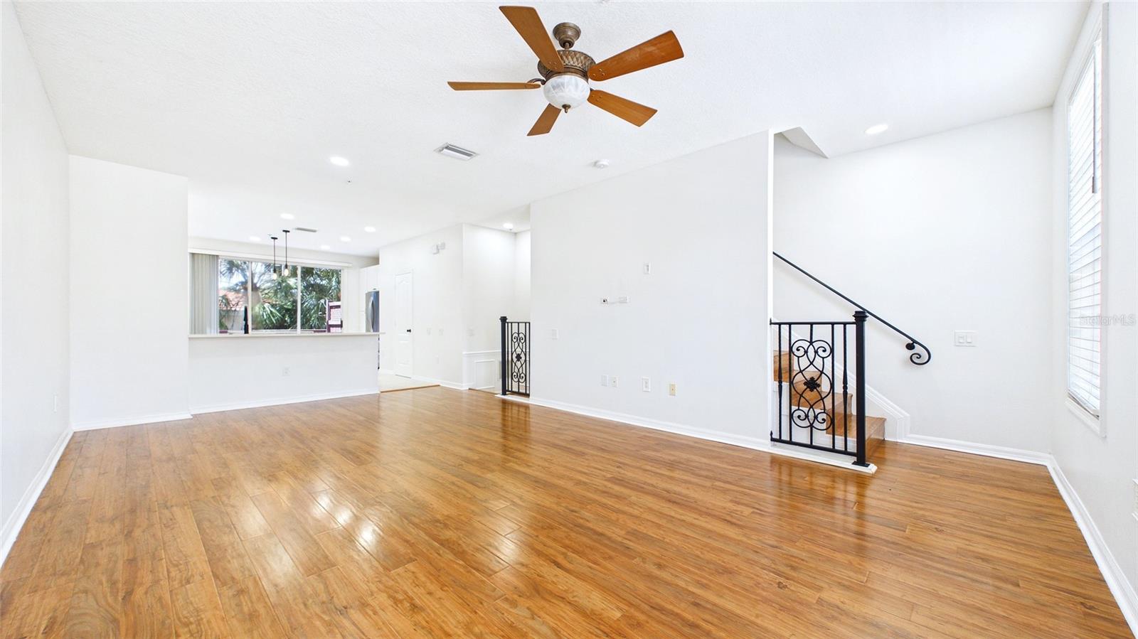 BAYSHORE WEST - Residential Lease