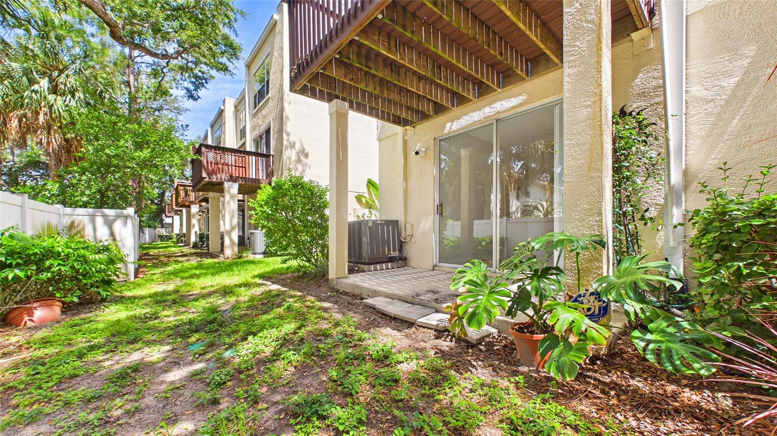 BAYSHORE WEST - Residential Lease