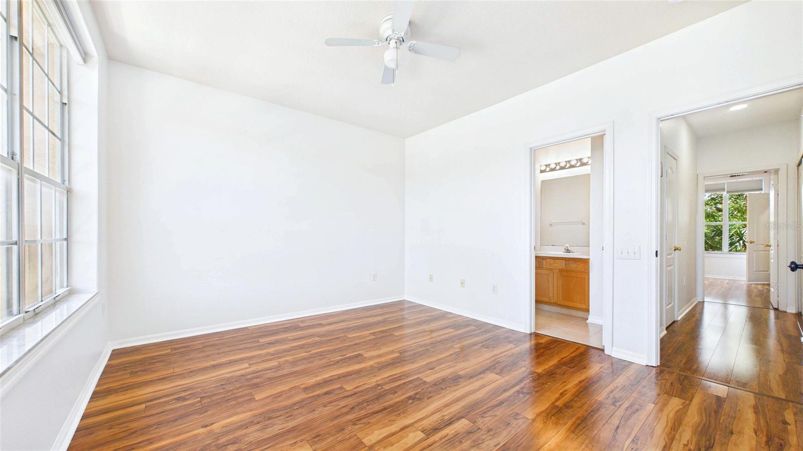 BAYSHORE WEST - Residential Lease