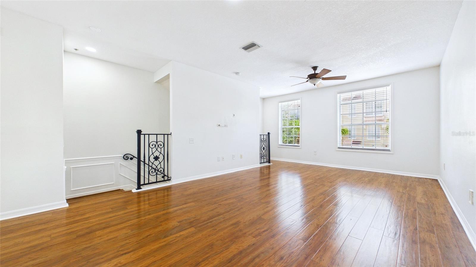 BAYSHORE WEST - Residential Lease