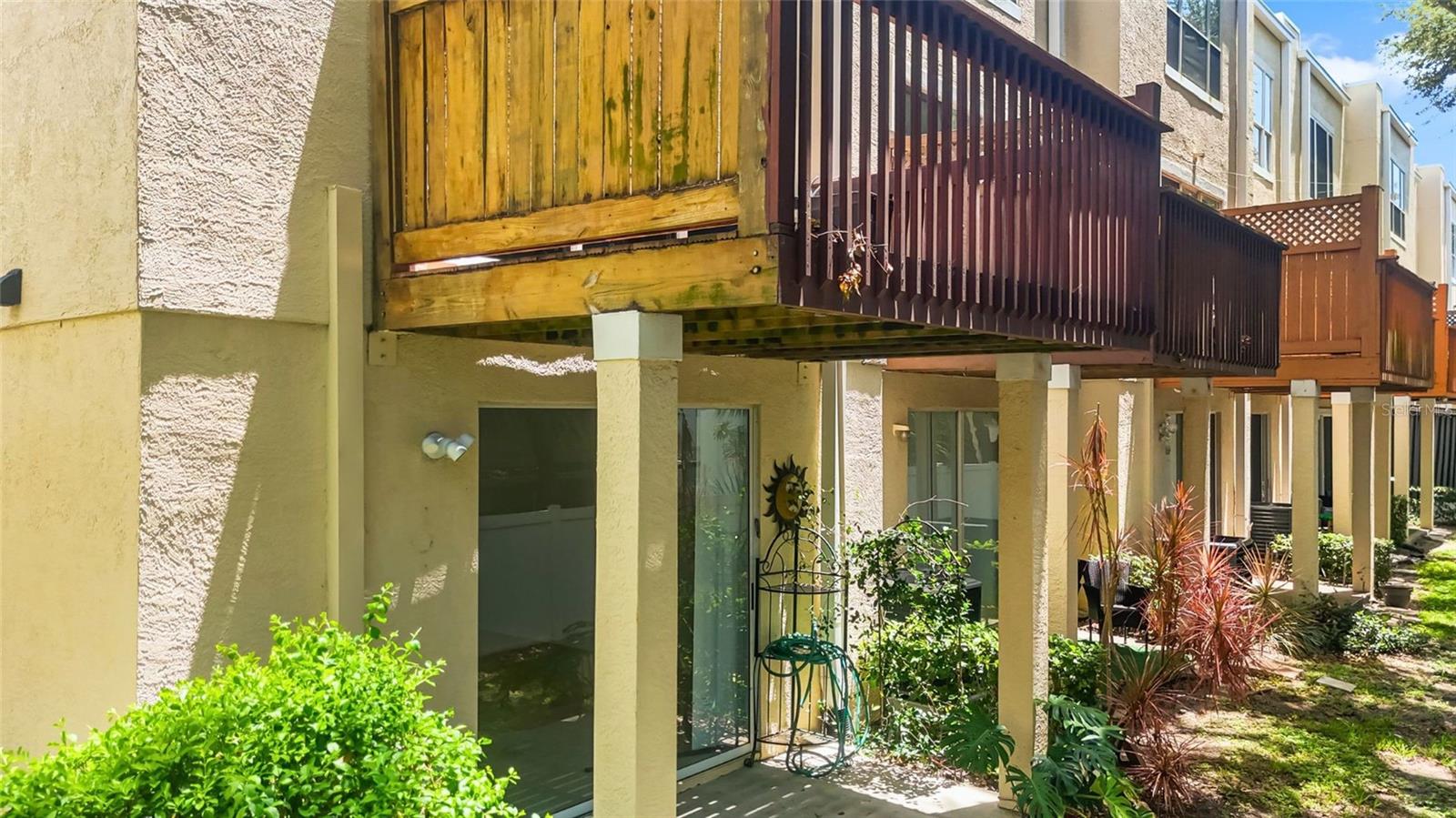 BAYSHORE WEST - Residential Lease