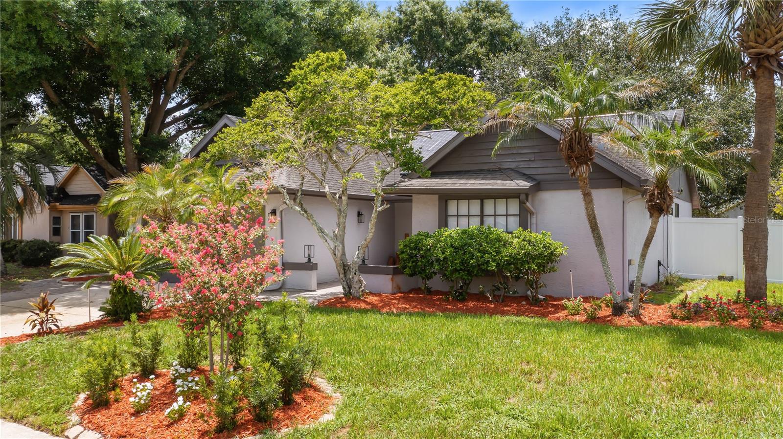 VALENCIA HILLS - Residential
