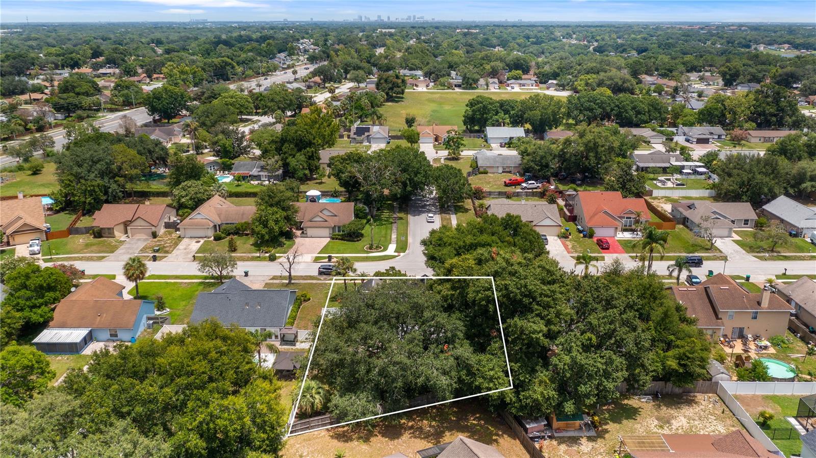 VALENCIA HILLS - Residential