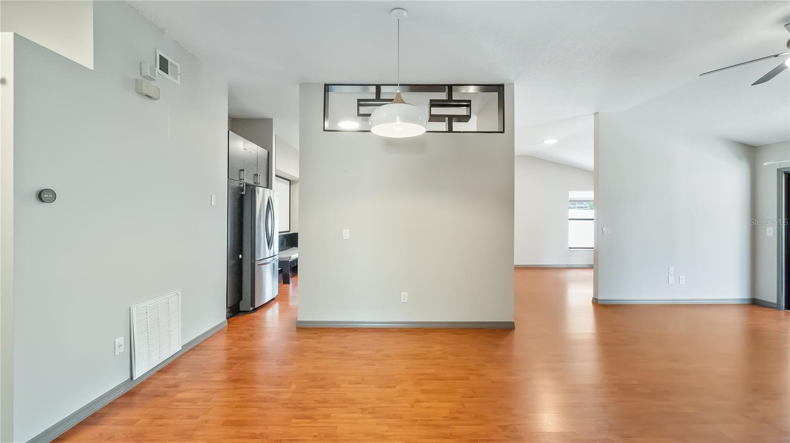 VALENCIA HILLS - Residential