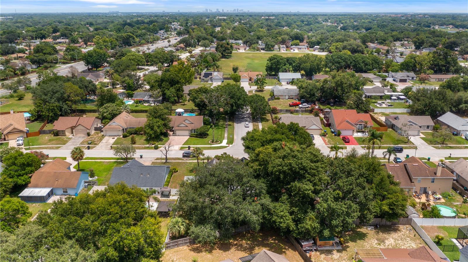 VALENCIA HILLS - Residential