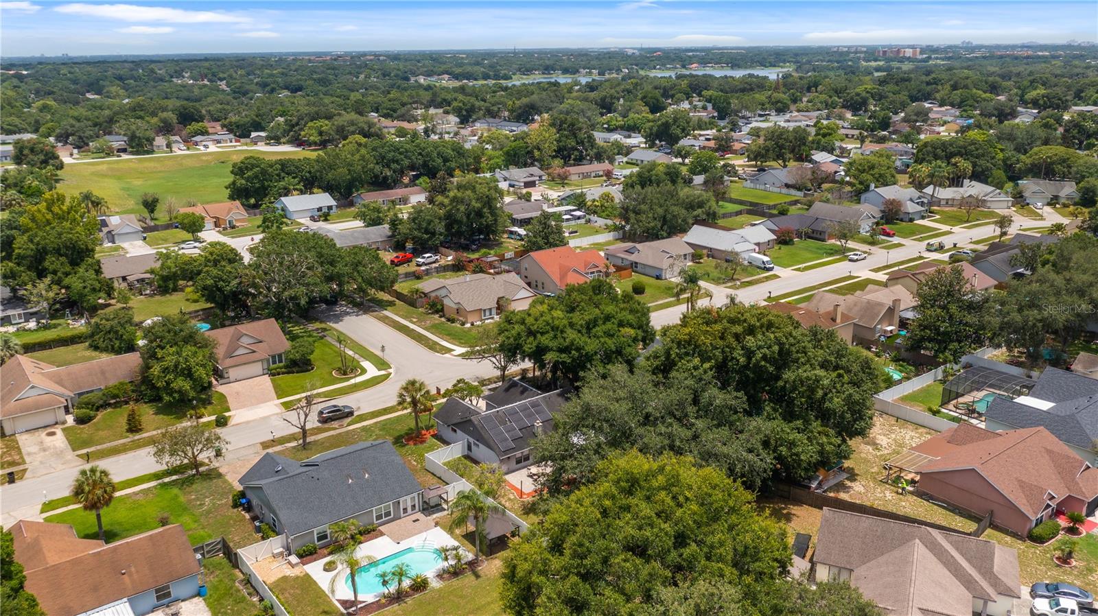 VALENCIA HILLS - Residential