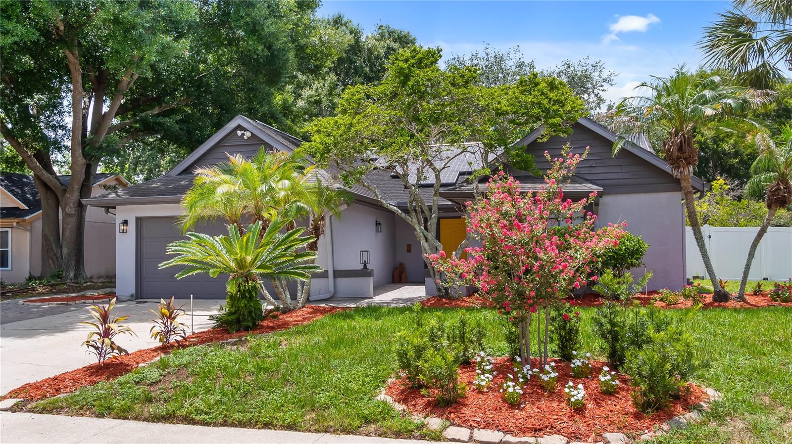 VALENCIA HILLS - Residential